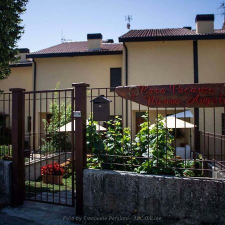 Casa Vacanze Nonna Angela 诺尔恰 外观 照片