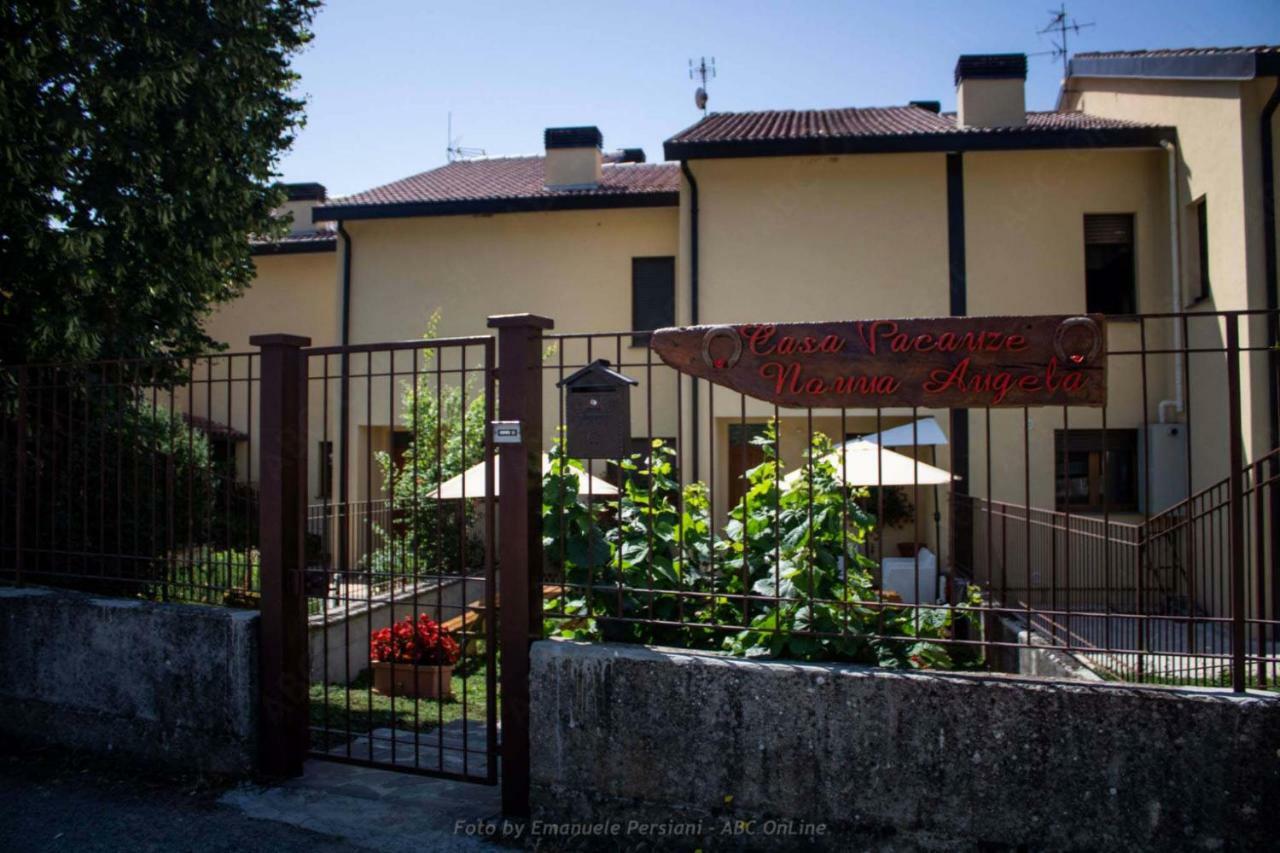 Casa Vacanze Nonna Angela 诺尔恰 外观 照片